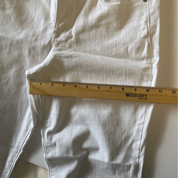 Nine West Gramercy Skinny Ankle White Jeans - Size 10 - Picture 7 of 9